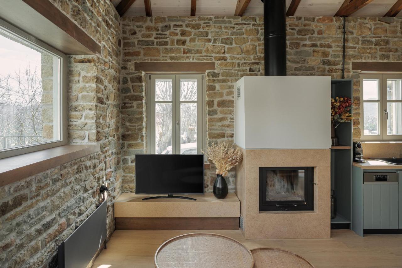 Lozart Traditional Stone House Elliniko  外观 照片